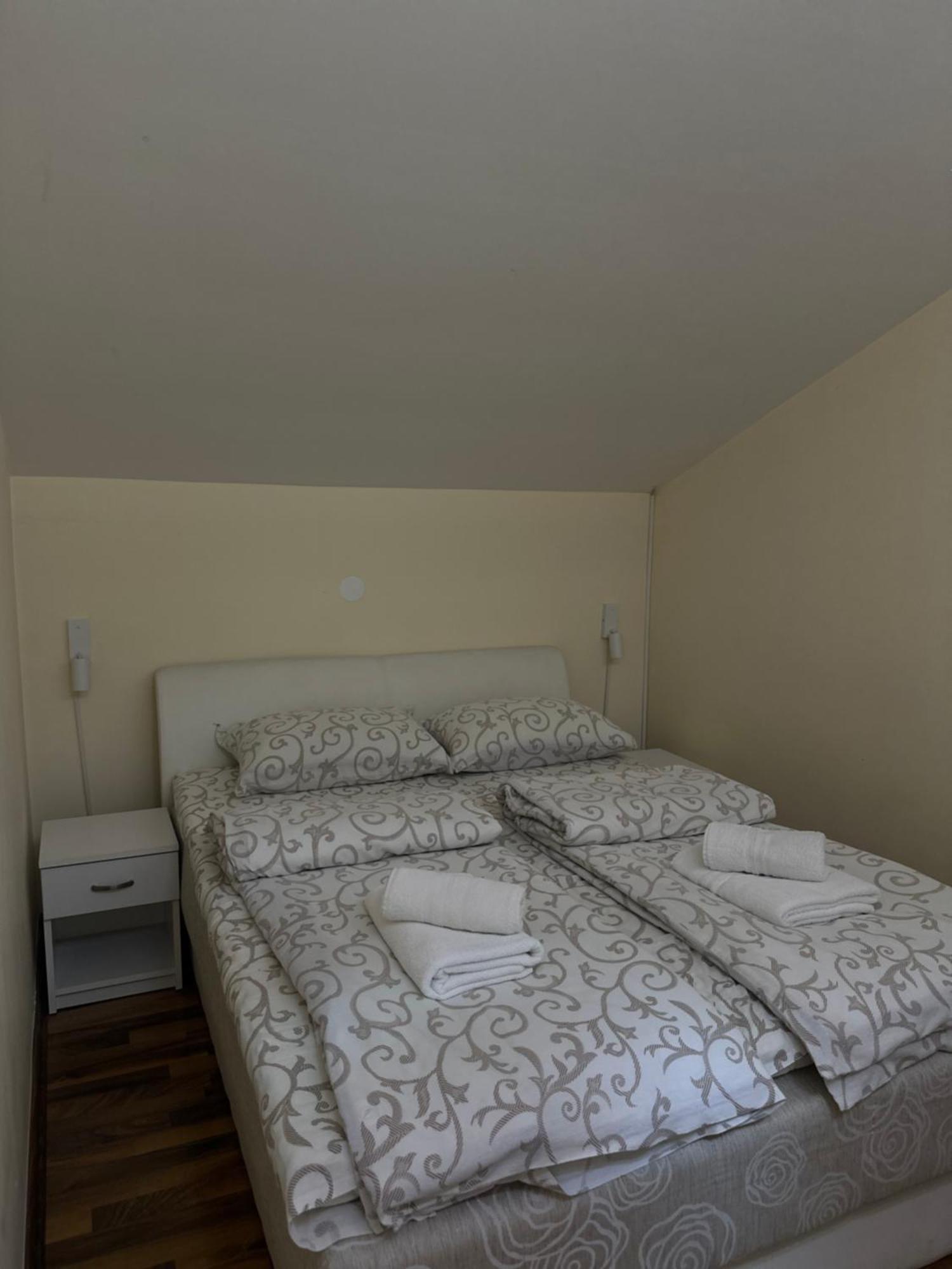 Apartmani Lavazza Vlasotince Exterior foto